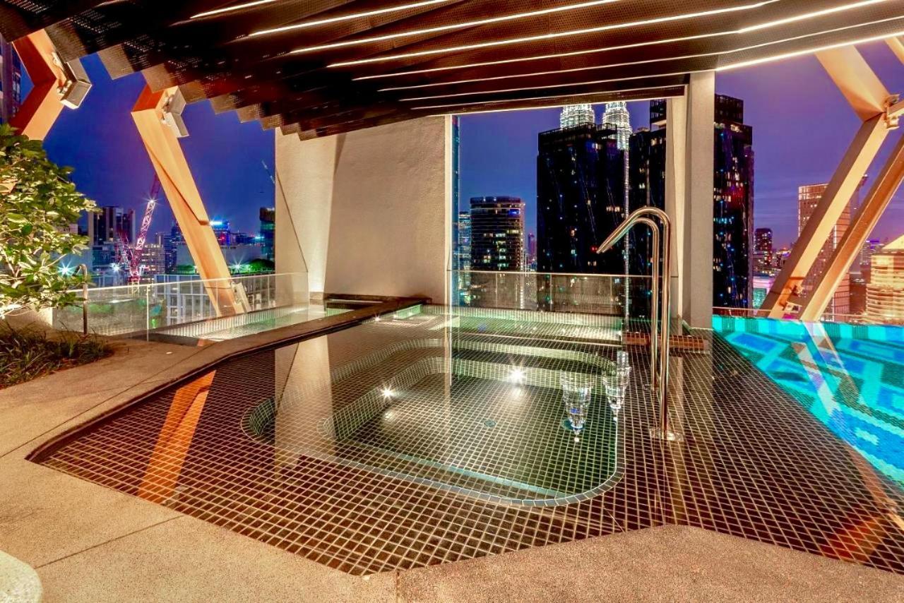 Scarletz Suites Klcc By M Suites Kuala Lumpur Esterno foto